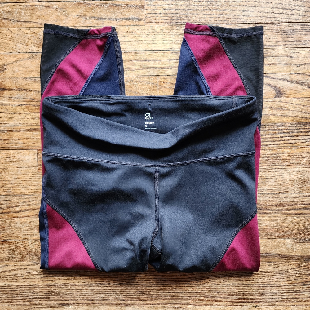 Gap Gapfit Eclipse Workout Athletic Athleisure Capris Size Small